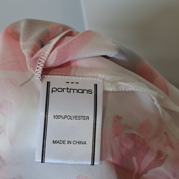 Portman's Floral Blouse - Picture 4 of 4